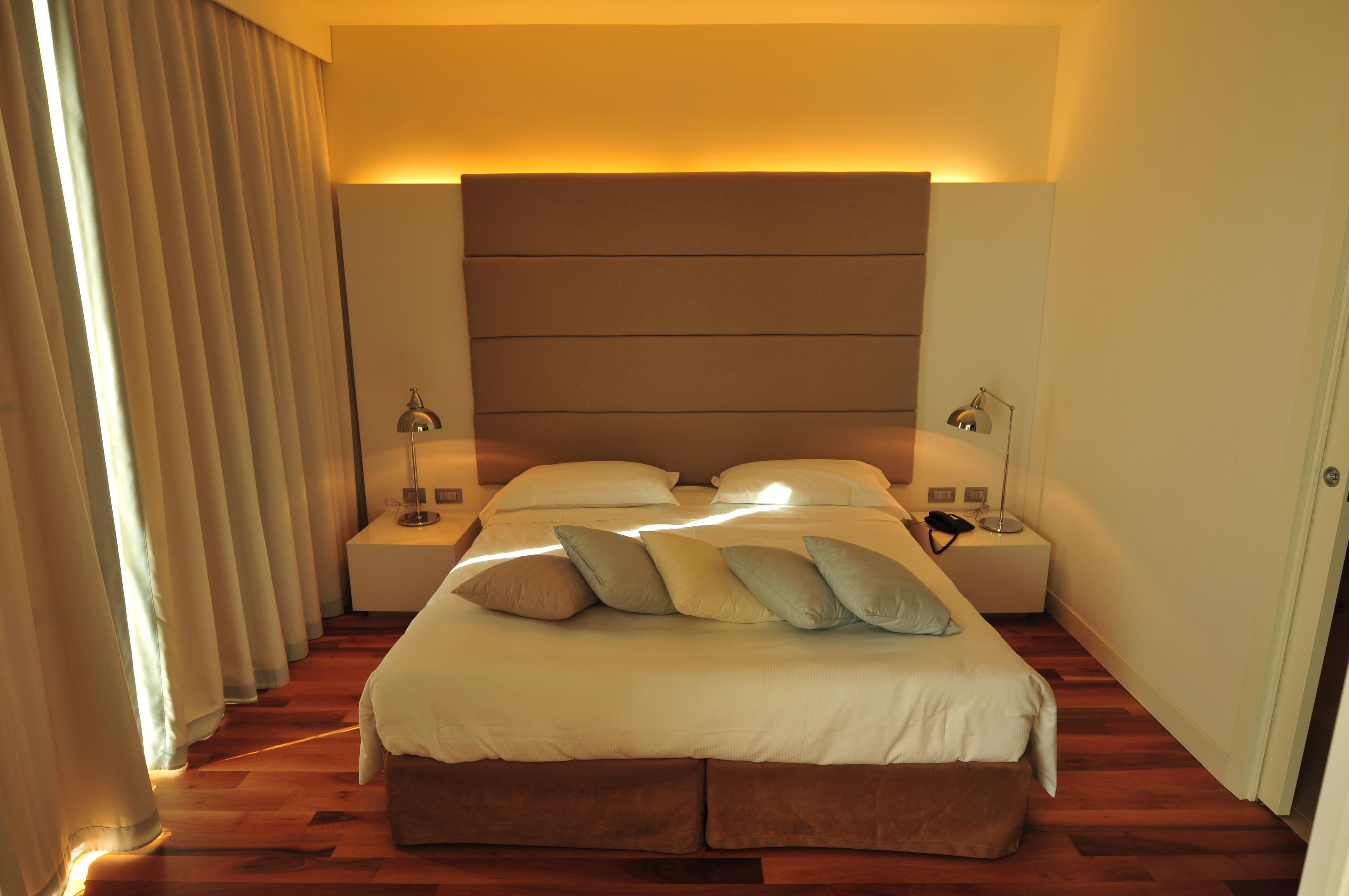 Pisa Tower Plaza Hotel Luaran gambar A bedroom